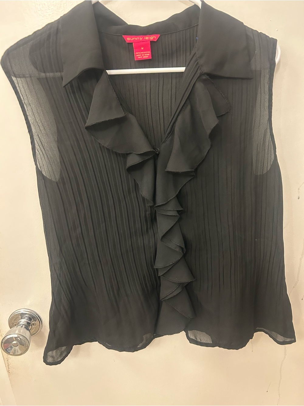 Sunny Leigh Black Sleeveless Ruffle-Front Pleated Blouse